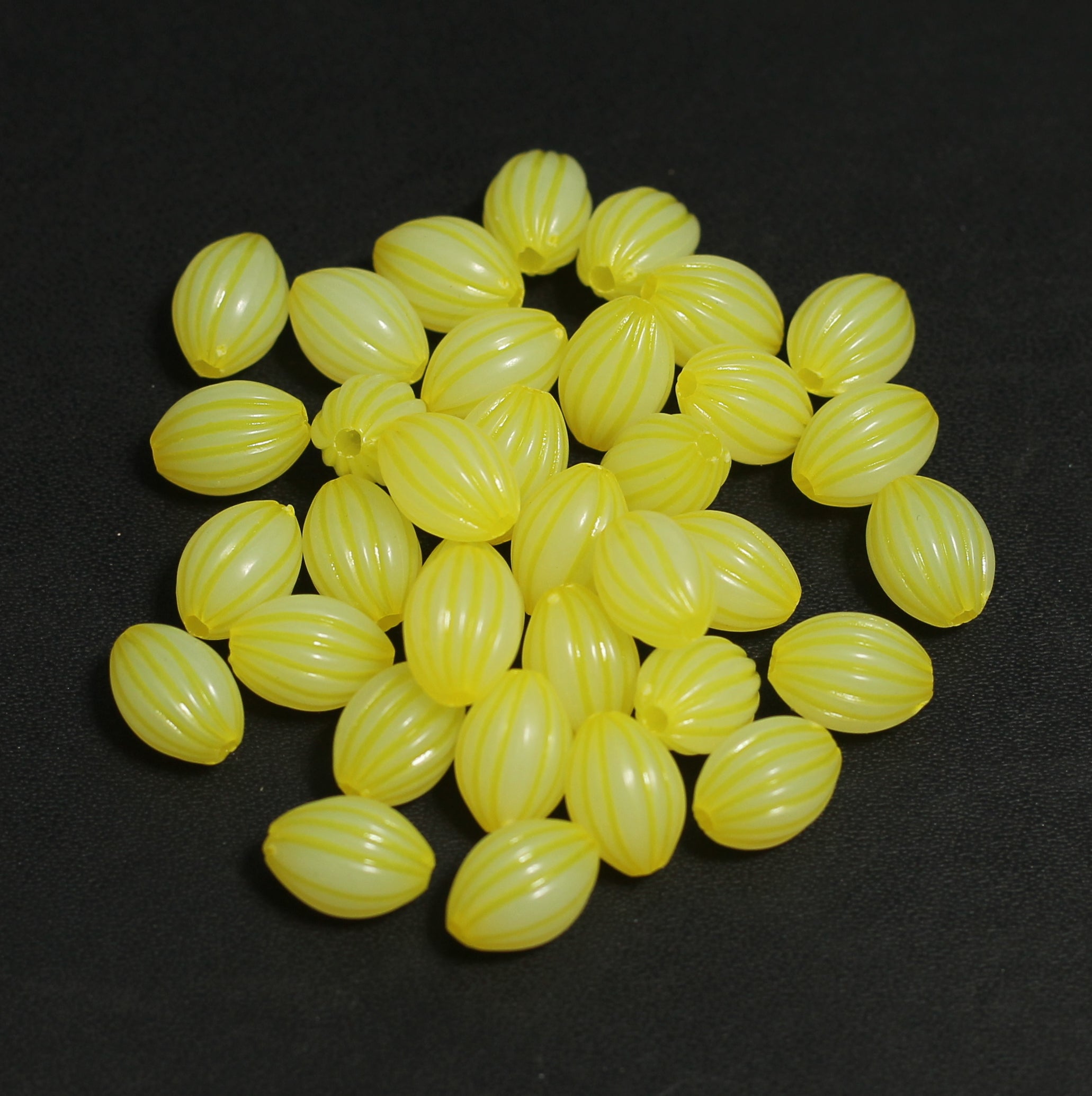10x8mm Acrylic Beads Oval Yellow