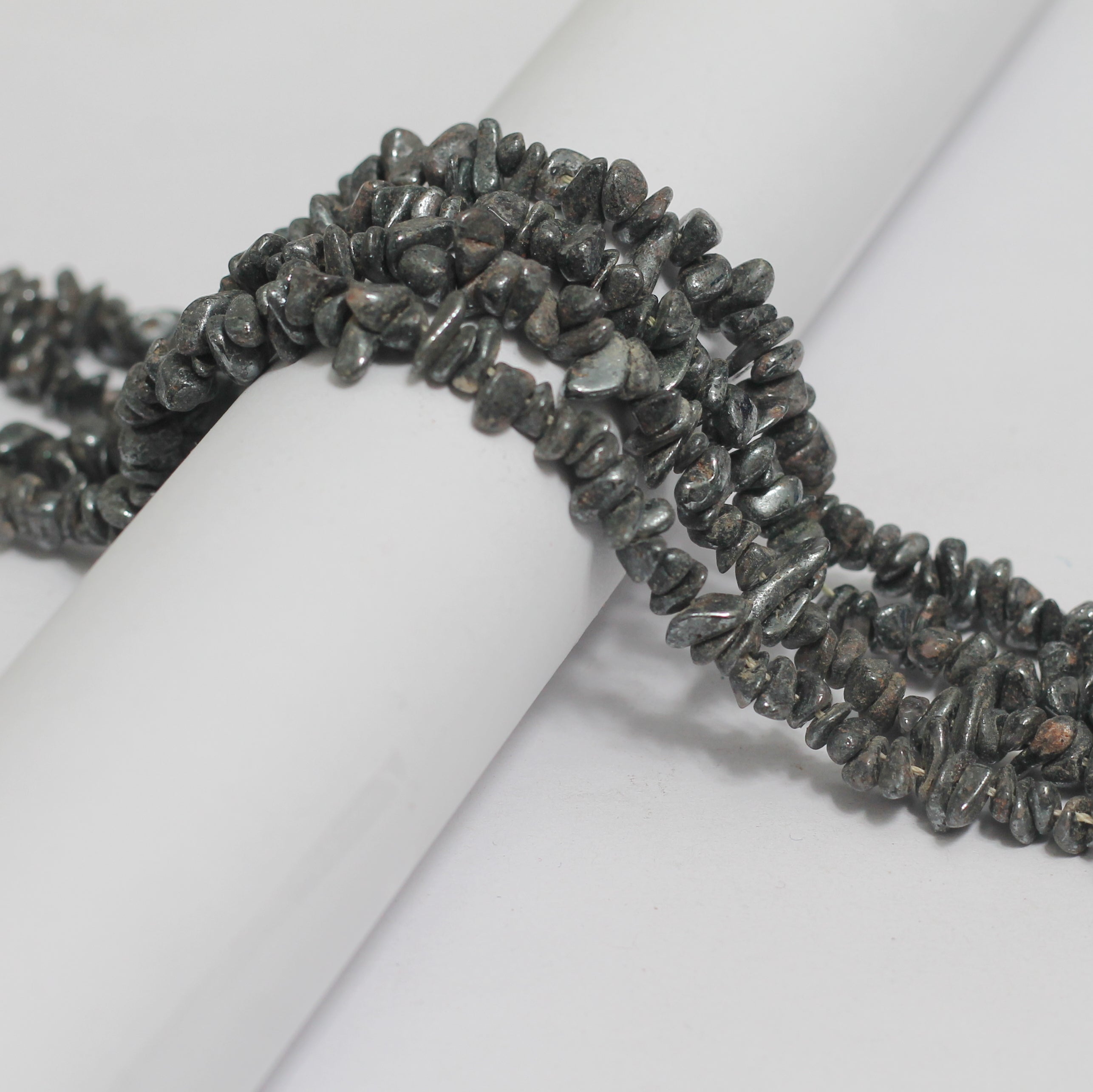 Assorted Sizes Stone Uncut Chips Beads_U1030