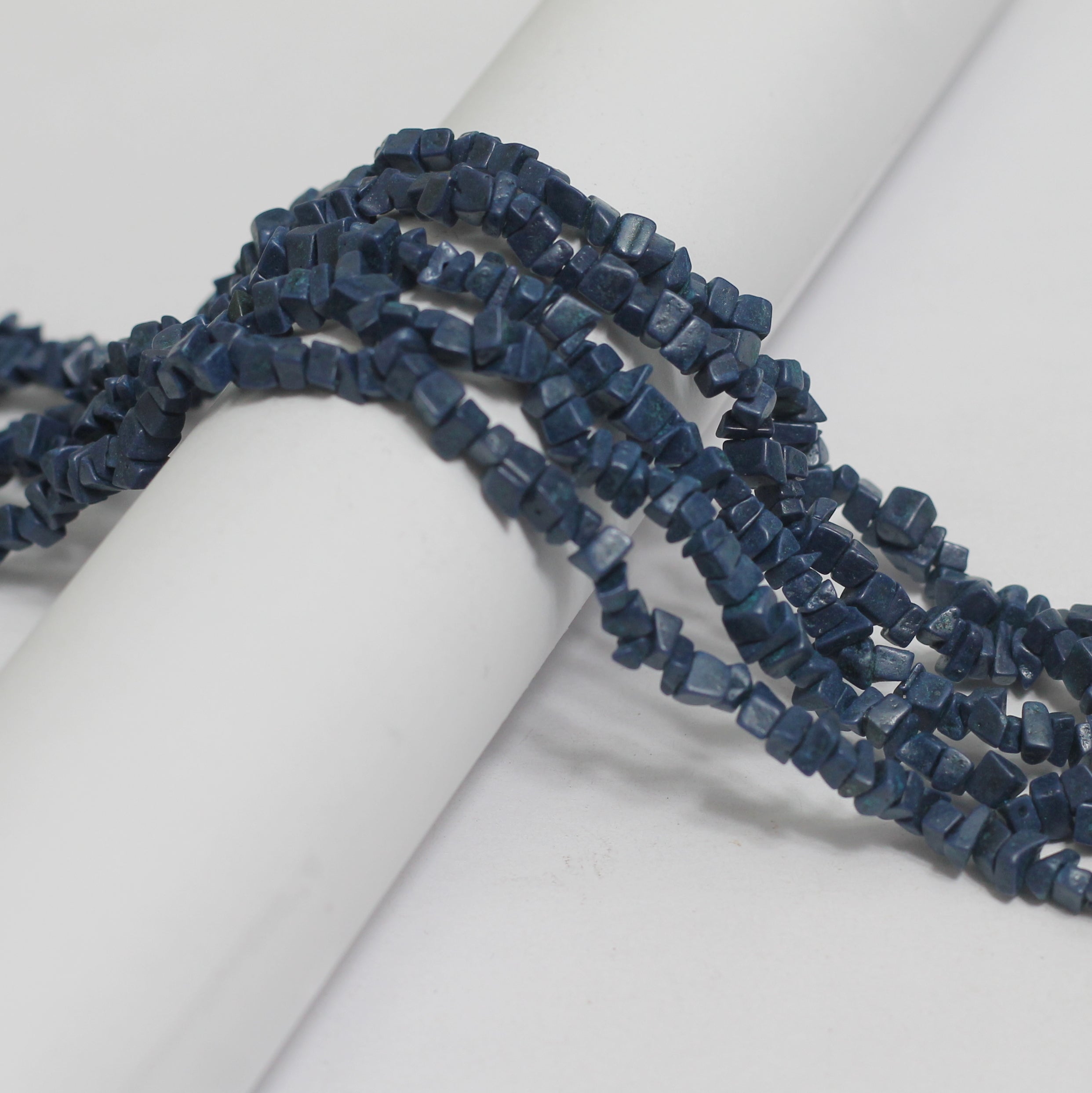 Assorted Sizes Stone Uncut Chips Beads_U1034