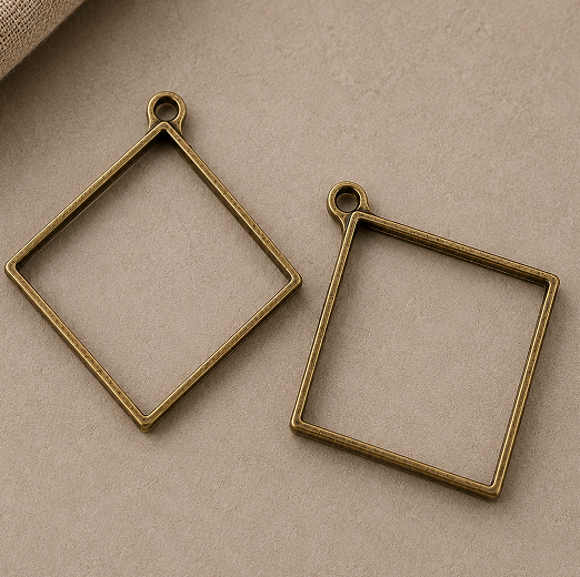 Pendant Base / Bezel Trays