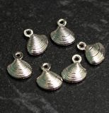 40 Pcs 10x7mm Brass Seep Charms