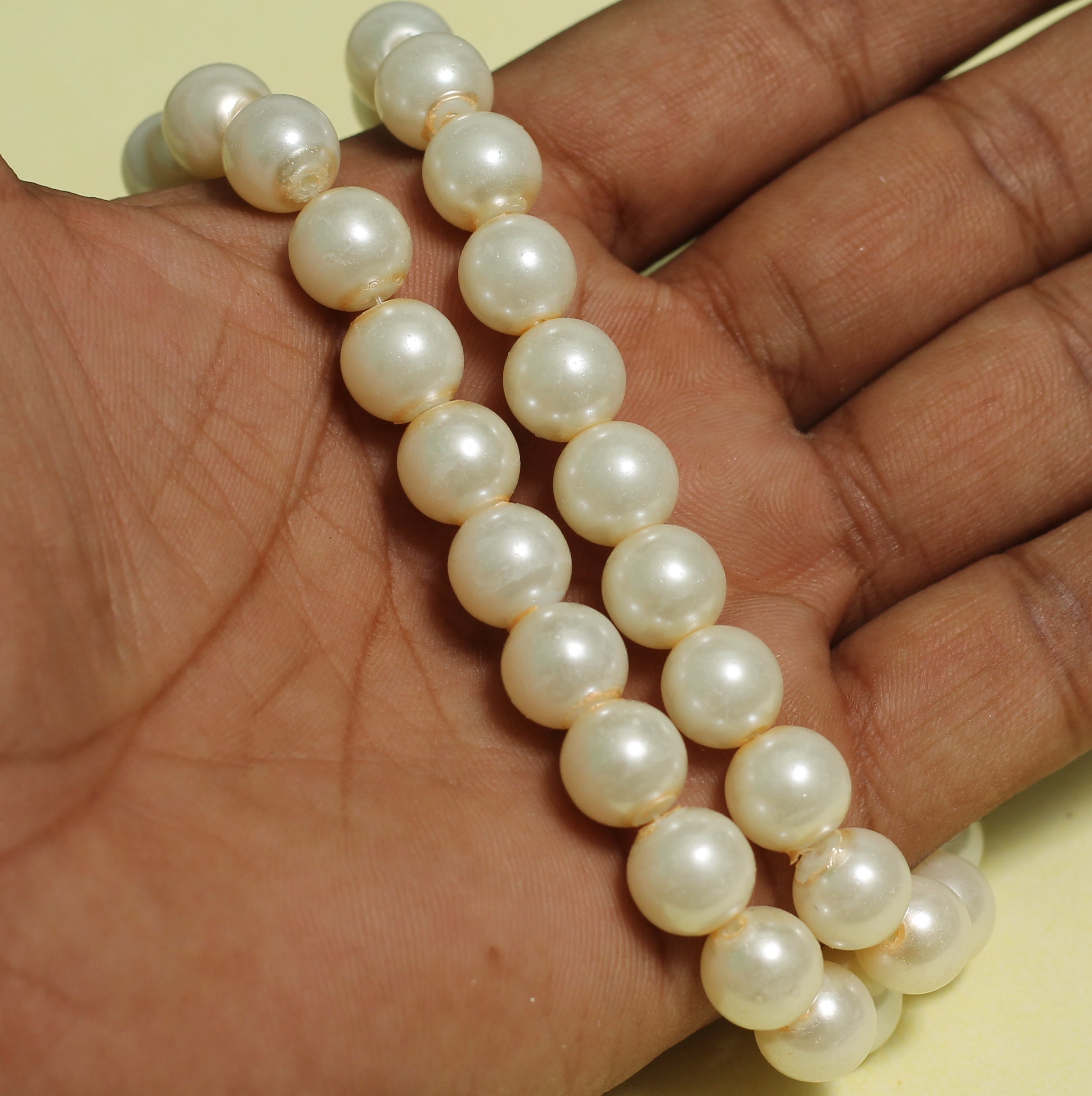 40+ Glass Pearl White Round Beads 10 MM