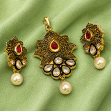 Kundan Pendant With Earring Set