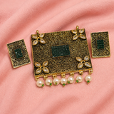 Kundan Pendant With Earring Set