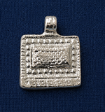 18 Pcs 1.25 Inches Metal Pendant Silver