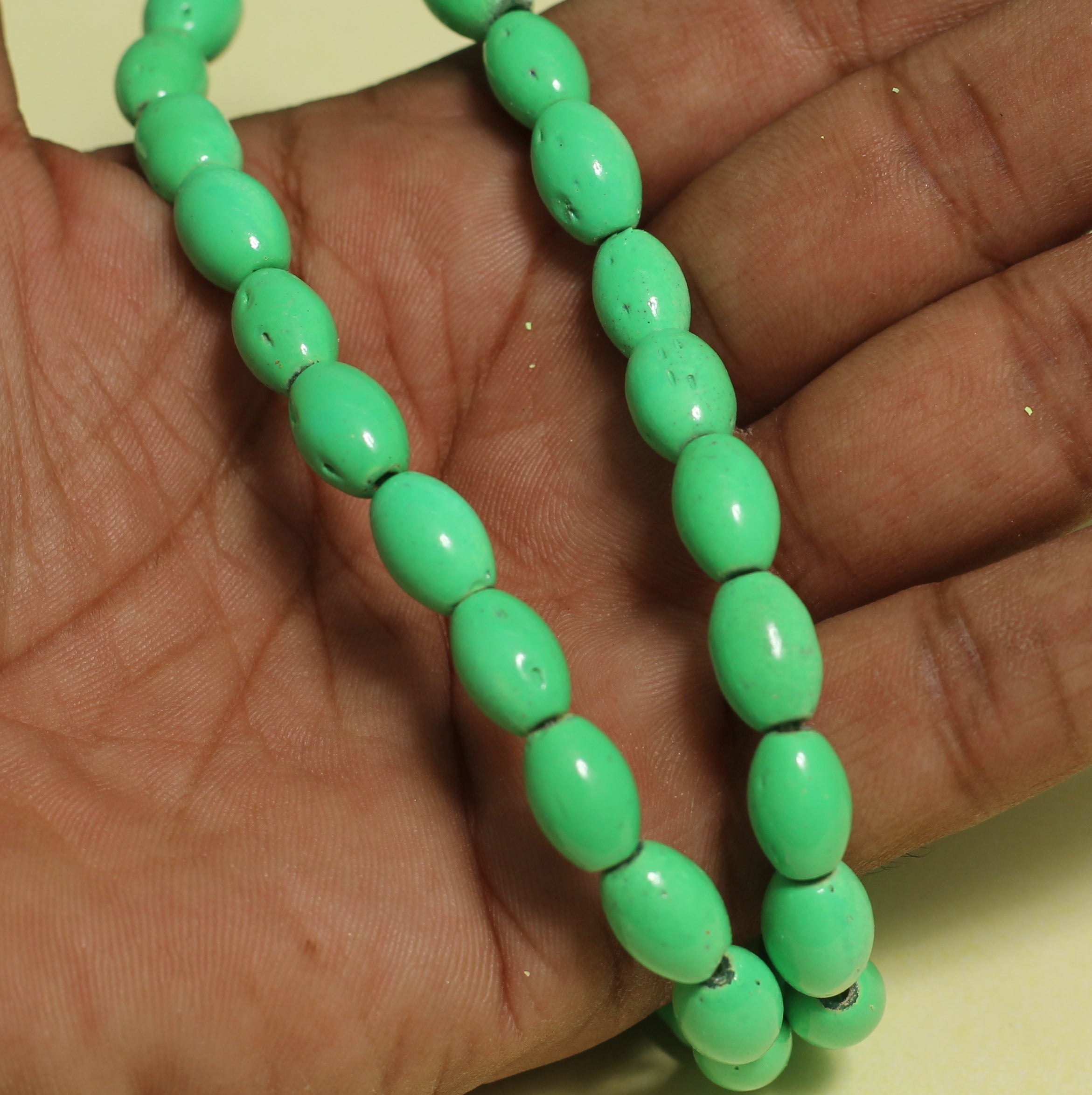 1 String Oval Glass Beads Green