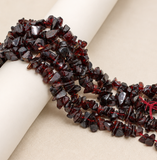 Glass Chips Strings Maroon