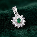 92.5 Sterling Silver Green Daisy Flower Pendant