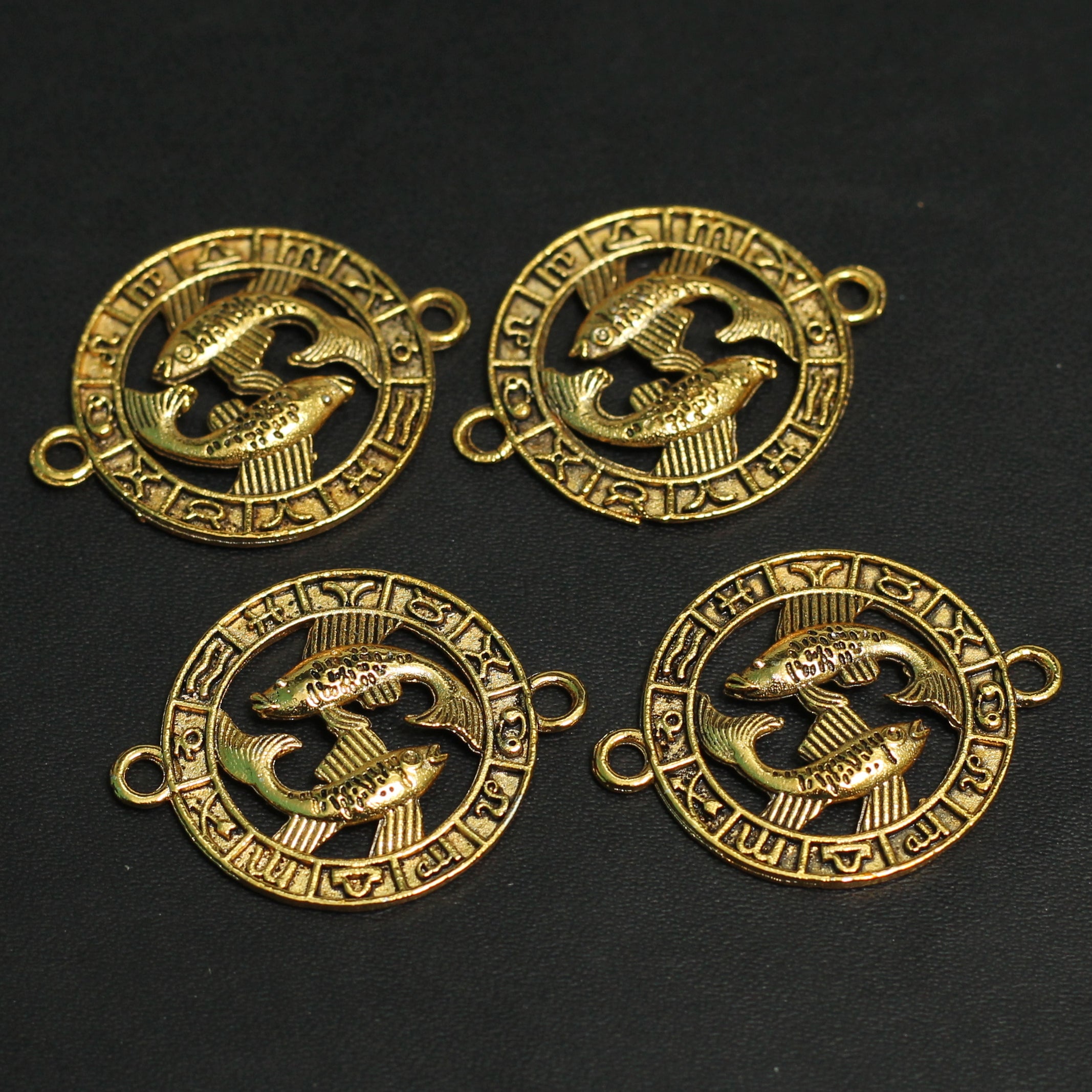 6 Pcs Fish Round  Charms Connector