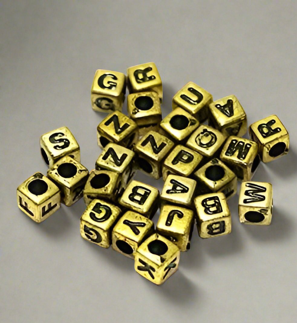 100 gm, Acrylic Square A to Z Alphabet Letter Beads 6mm_alp-08