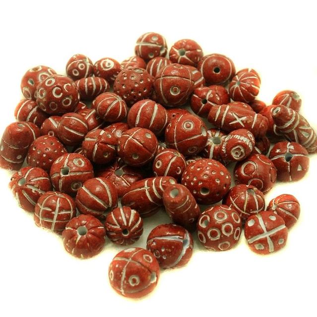 50 Clay Beads Assorted Red 12-30mm